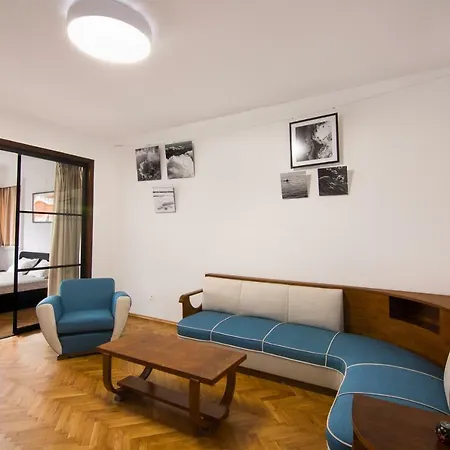 Design In Center